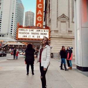 Meet your Posher, Macy